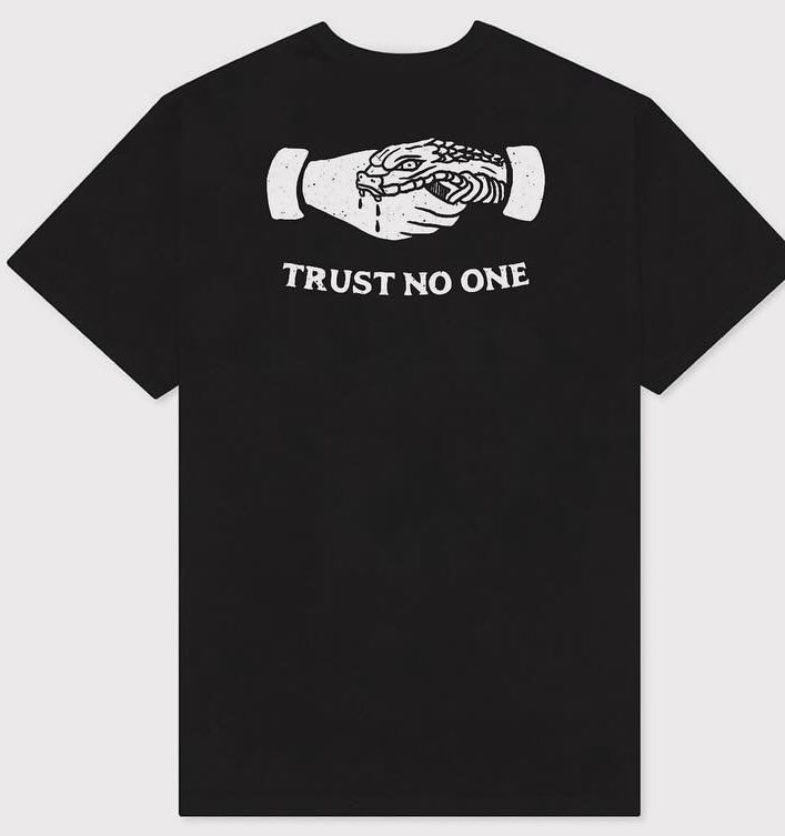 Trust no one Short Sleeve